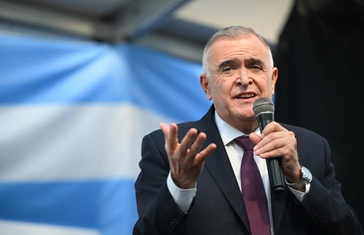 El gobernador Jaldo fue operado en Buenos Aires por una obstrucci&oacute;n coronaria detectada durante un viaje oficial