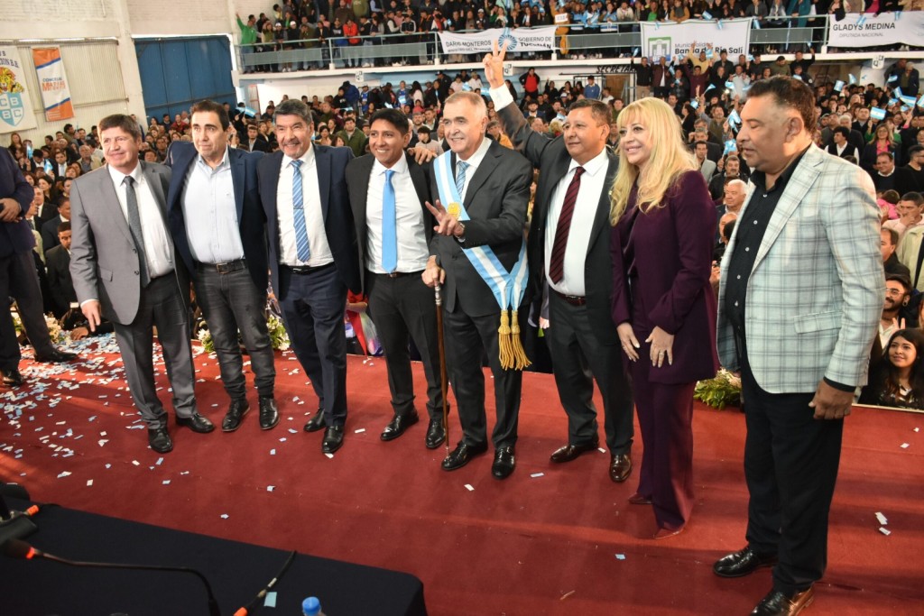 Funcionarios y dirigentes respaldaron a Jaldo tras su operaci&oacute;n y destacaron su recuperaci&oacute;n