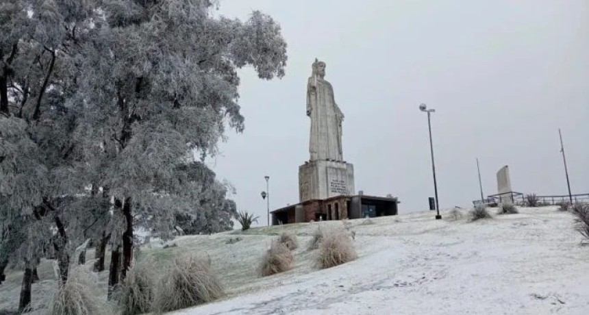 Tucum&aacute;n bajo fr&iacute;o ant&aacute;rtico: nevadas en altura y temperaturas que no superar&aacute;n los 12&deg; hasta el viernes