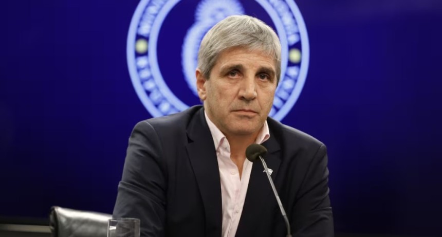 Caputo present&oacute; el programa financiero para 2027: &ldquo;Salir a los mercados es una opci&oacute;n m&aacute;s, no un objetivo&rdquo;