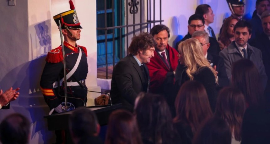 Rossana Chahla llam&oacute; a defender los valores de la Independencia durante la vigilia del 9 de Julio en Tucum&aacute;n
