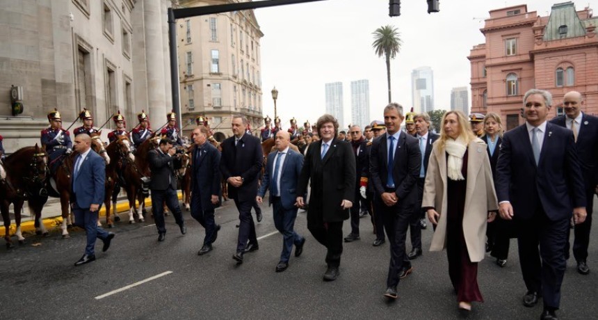 Milei encabezar&aacute; el Tedeum del 9 de Julio tras participar de la vigilia patria en Tucum&aacute;n