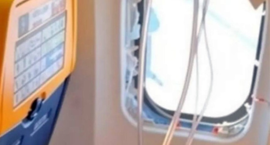 Un vuelo de Ryanair regres&oacute; de emergencia a Grecia tras la rotura de una ventanilla en pleno viaje hacia Alemania