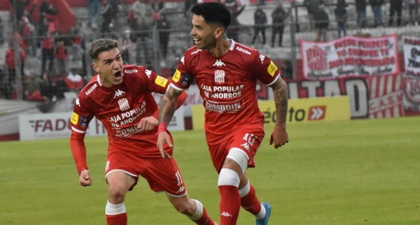 Con goles de Carabajal, Veliez y Arfaras, San Mart&iacute;n gole&oacute; 3-0 a Almagro en Ciudadela