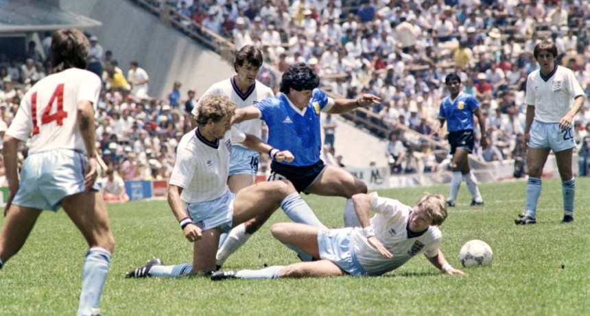 Argentina enfrentar&aacute; a Inglaterra con la camiseta azul, la misma que inmortaliz&oacute; Maradona en M&eacute;xico 1986