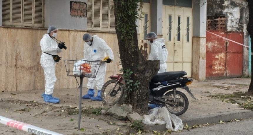 Un muerto, tres polic&iacute;as apartados y un menor liberado: los interrogantes que dej&oacute; el episodio en La Ciudadela
