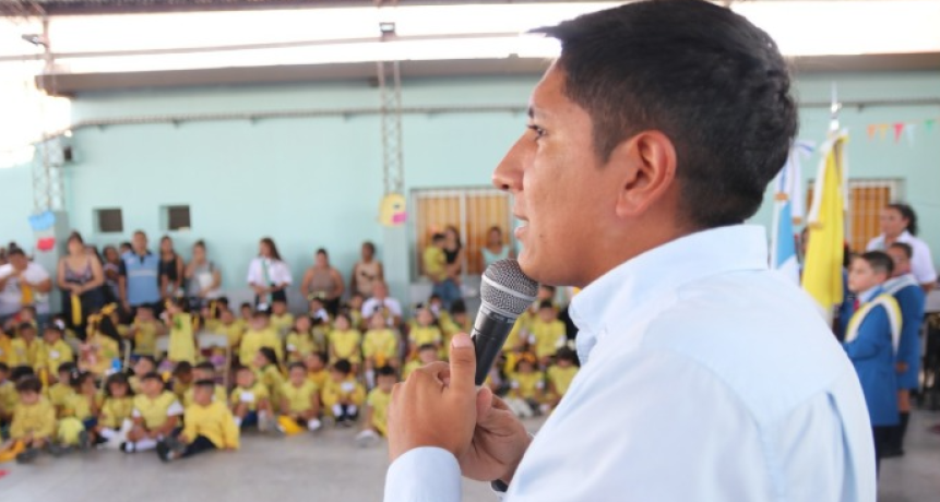 Educaci&oacute;n en Banda del R&iacute;o Sal&iacute;: el municipio reforz&oacute; la asistencia a escuelas con equipamiento e insumos
