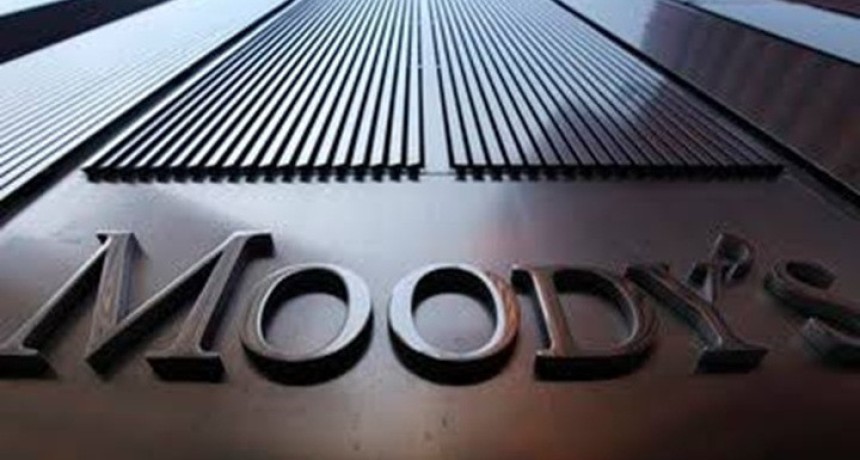 Moody’s subió la calificación de Argentina a B3 y puso la perspectiva en positiva por primera vez en años