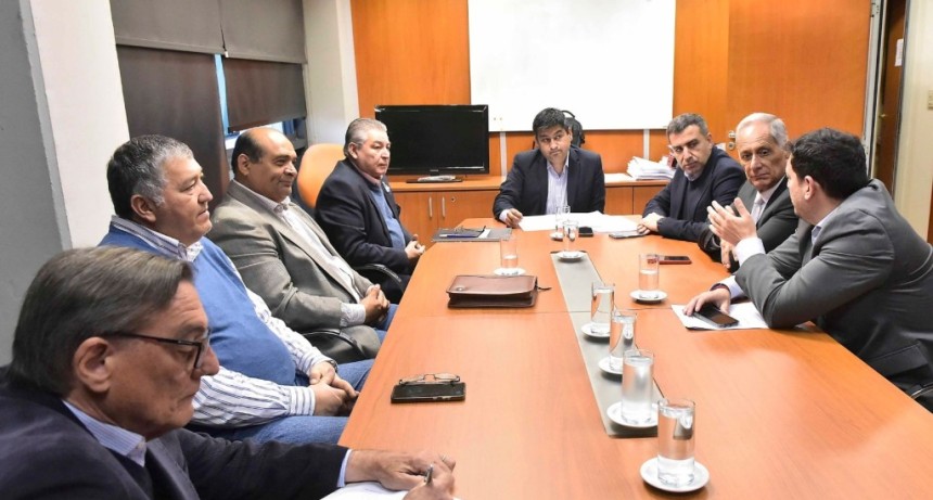La Comisión de Economía y Producción avaló iniciativas sobre bioetanol y el Banco de Alimentos de Tucumán