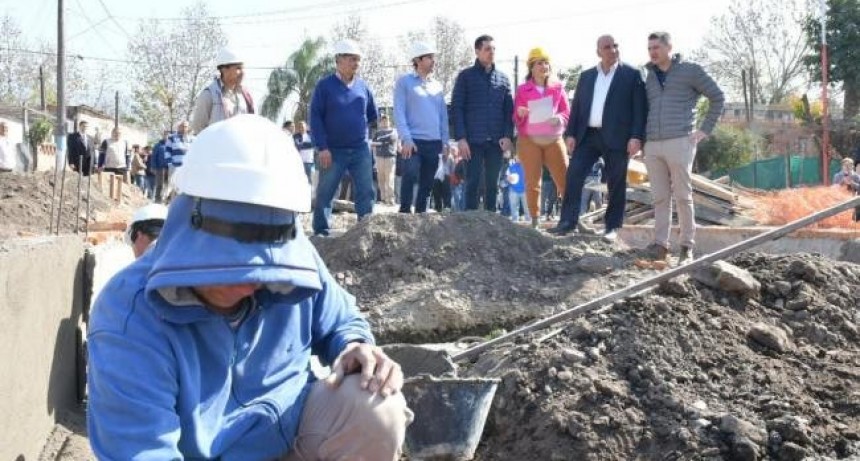 San Pablo: el Gobernador supervisó trabajos de infraestructura en Colonia IV