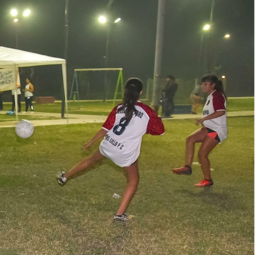 La Municipalidad inauguró un paseo polideportivo y recreativo al sur de la Capital