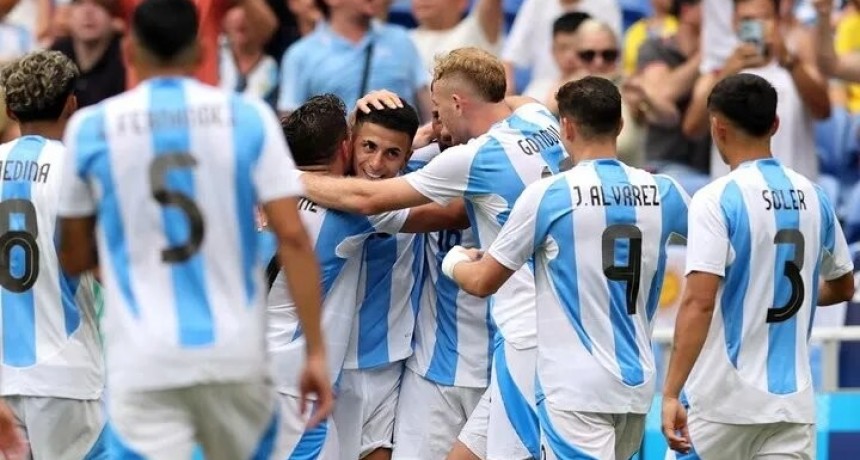 La Selección argentina enfrenta a Francia por un lugar en las semifinales de los Juegos Olímpicos
