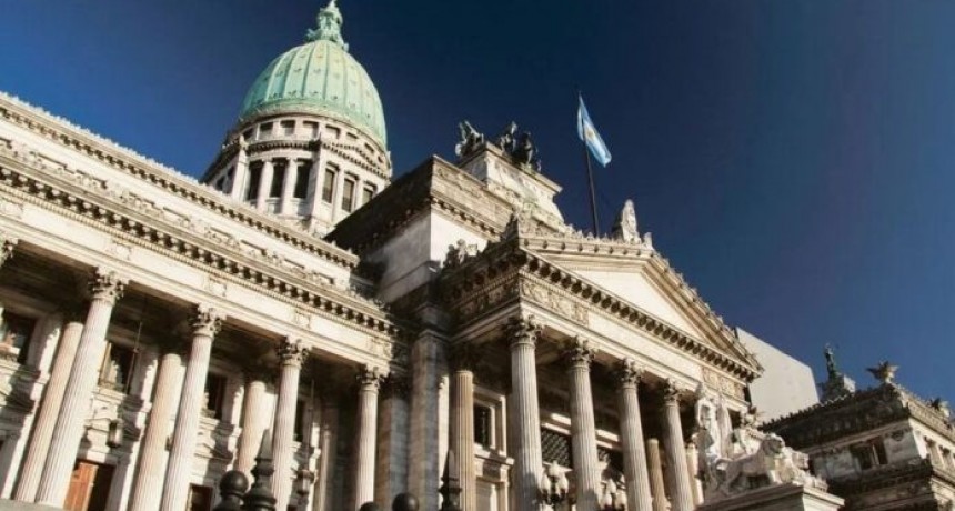 Diputados: el oficialismo quiere derogar la ley de libre circulación para legisladores