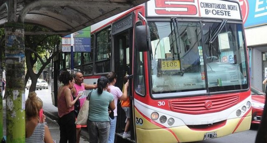 Jaldo instó a la resolución del conflicto de UTA para garantizar el servicio