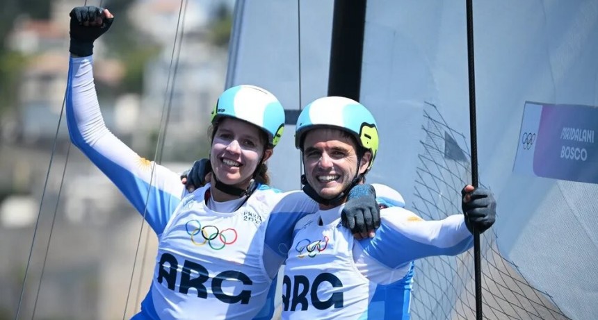 Juegos Olímpicos: Mateo Majdalani y Eugenia Bosco ganaron la medalla de plata en Nacra 17