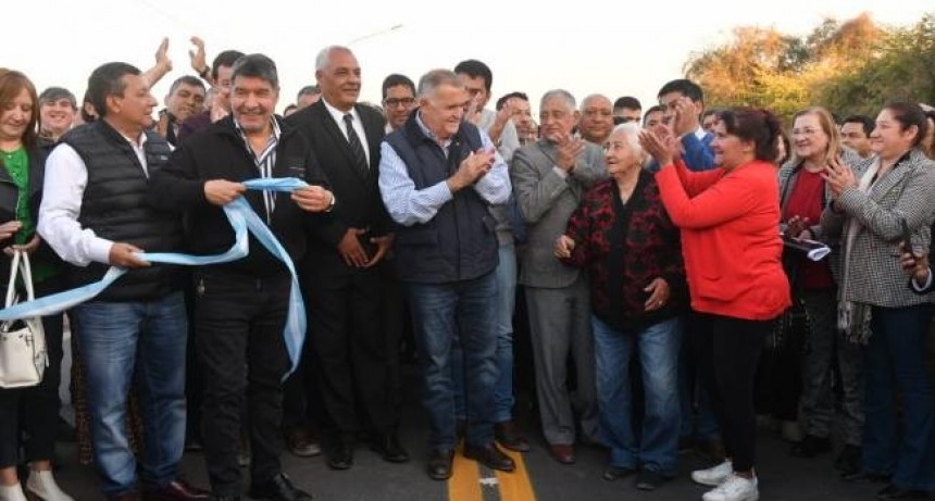 La Provincia inauguró obras viales en La Cocha