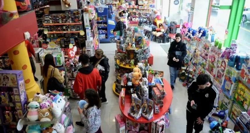 Día de la Niñez: la ventas de juegos y juguetes cayeron un 16%