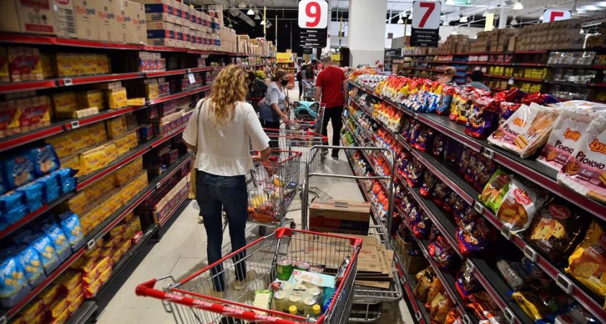 Eliminan retenciones a cuenta de IVA y Ganancias en las ventas de comercios