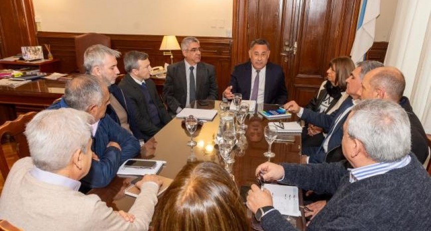 Gobierno y gremios estatales reiniciaron paritarias
