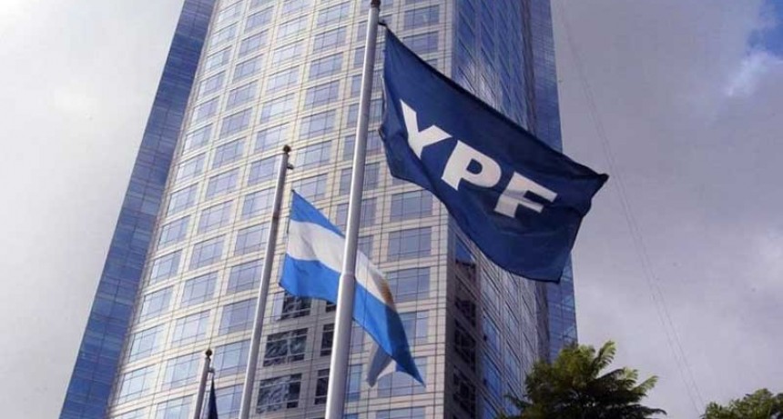 YPF: fondos buitre piden acceder a mails y chats de Luis y Santiago Caputo y Sergio Massa