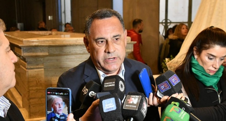Avanzan las negociaciones para la recomposición salarial de trabajadores estatales