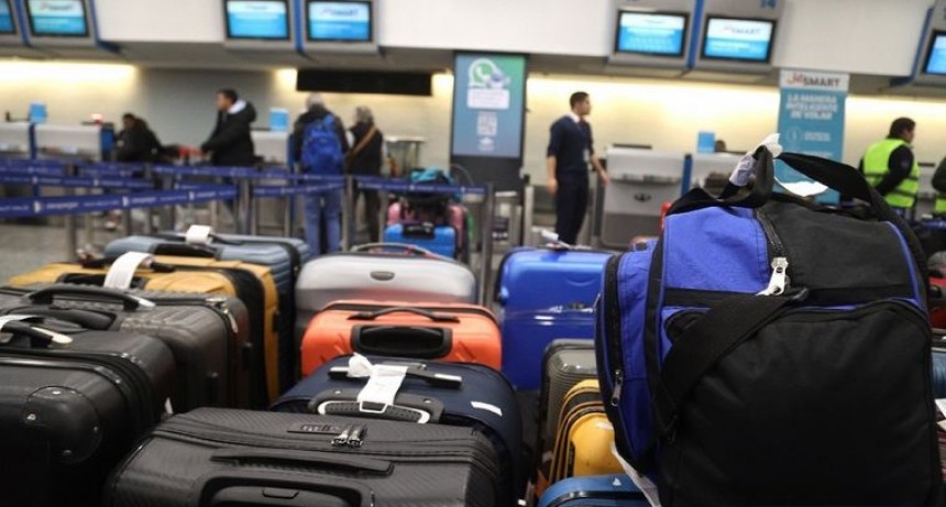 Hay demoras en Aeroparque y podría haber cancelaciones medidas gremiales