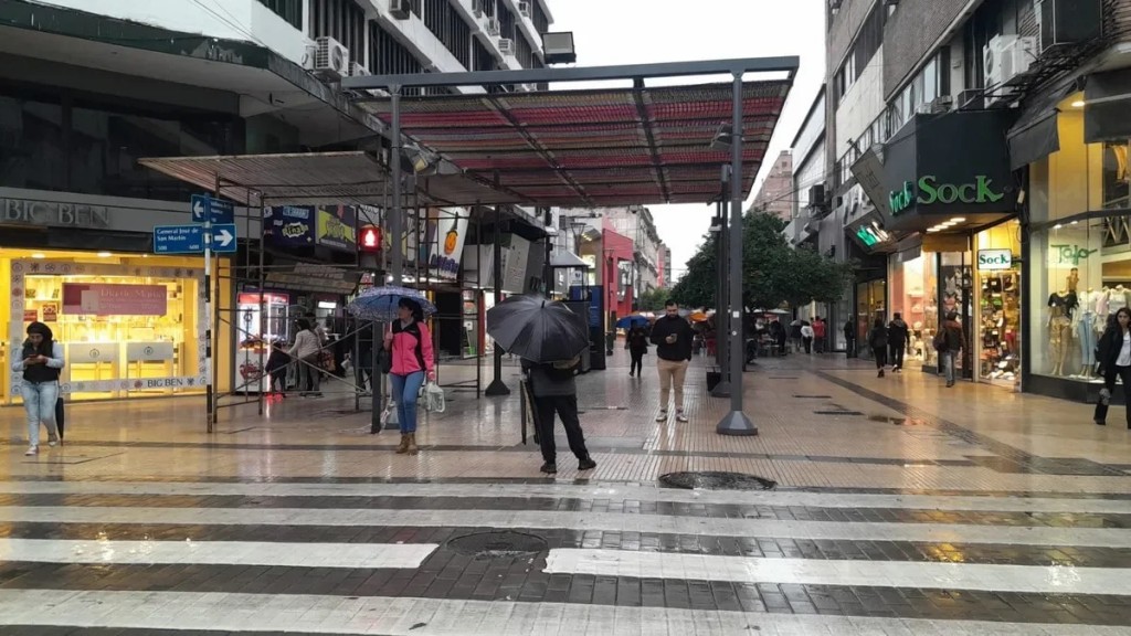 Jornada de lluvias y 14° en Tucumán