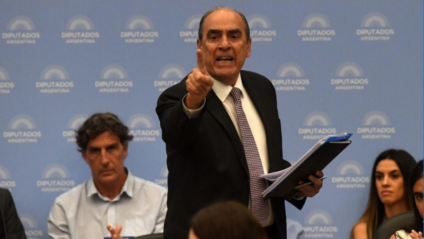 Francos admite derrota legislativa y apunta al kirchnerismo