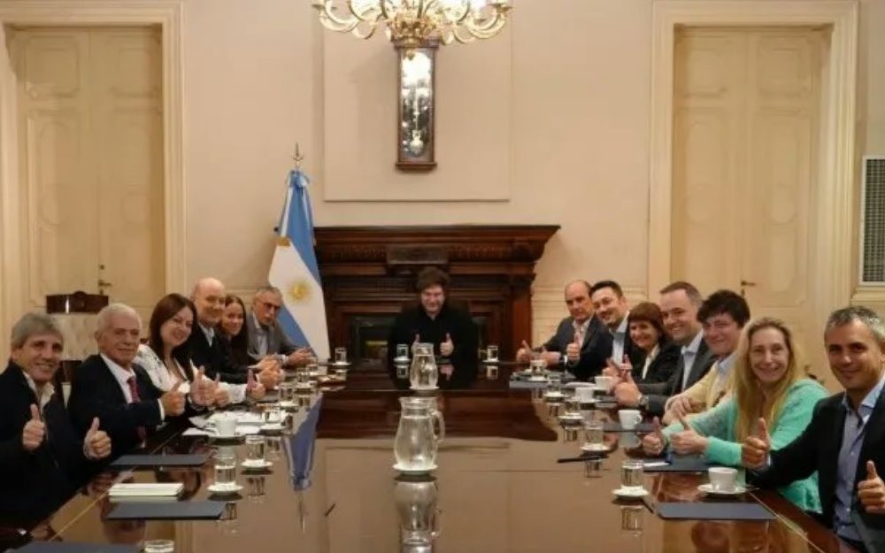 Gobierno en alerta: Gabinete se reúne tras revés en el Congreso