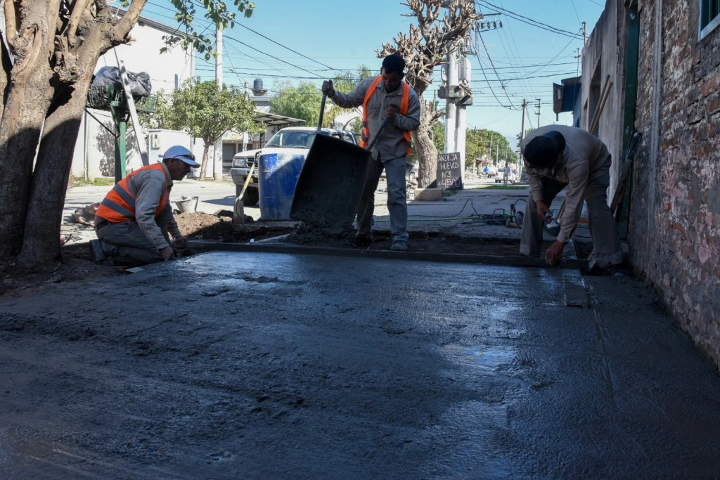 Recuperan más de 10.000 m² de veredas en San Miguel de Tucumán