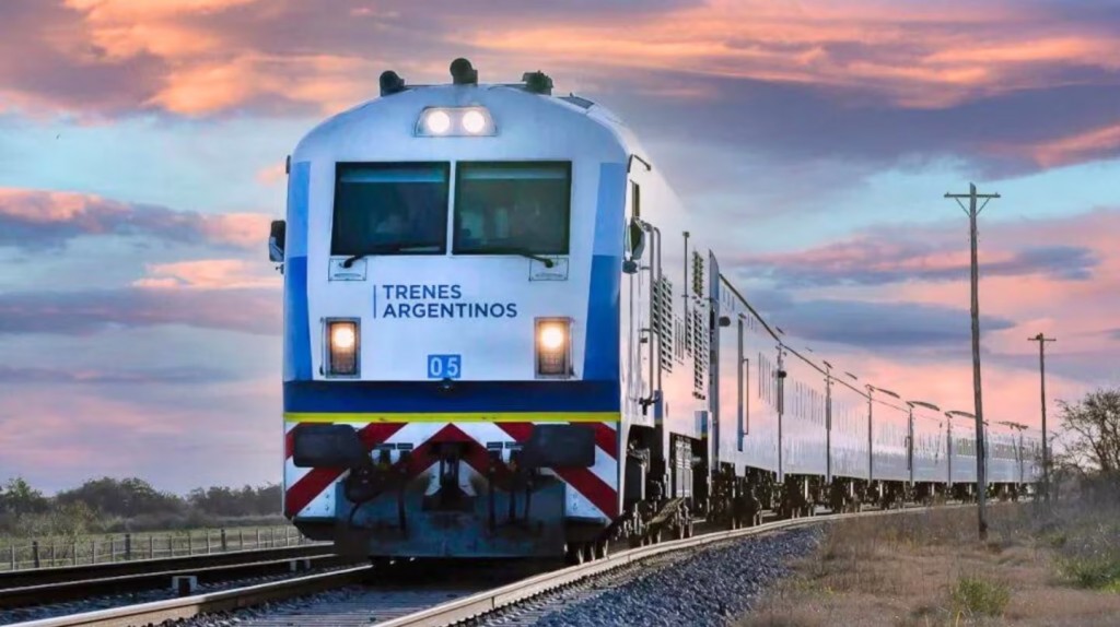 Gobierno avanza con privatización de trenes pese a rumores