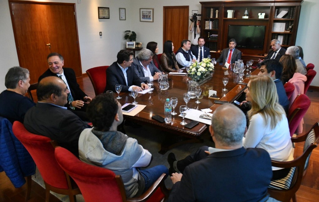 Acevedo convocó a presidentes de comisiones para definir la agenda legislativa