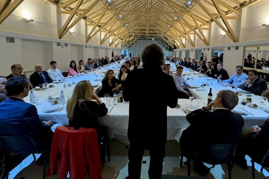 Cena en Olivos: Milei y aliados definen respuesta a la oposición