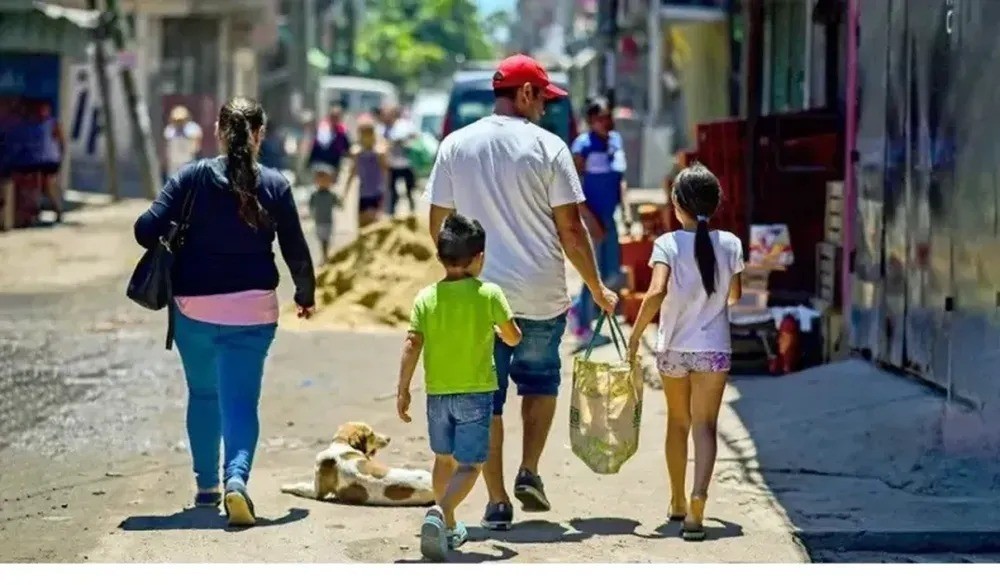 Una familia tipo necesitó $1,15 millones para no ser pobre en julio