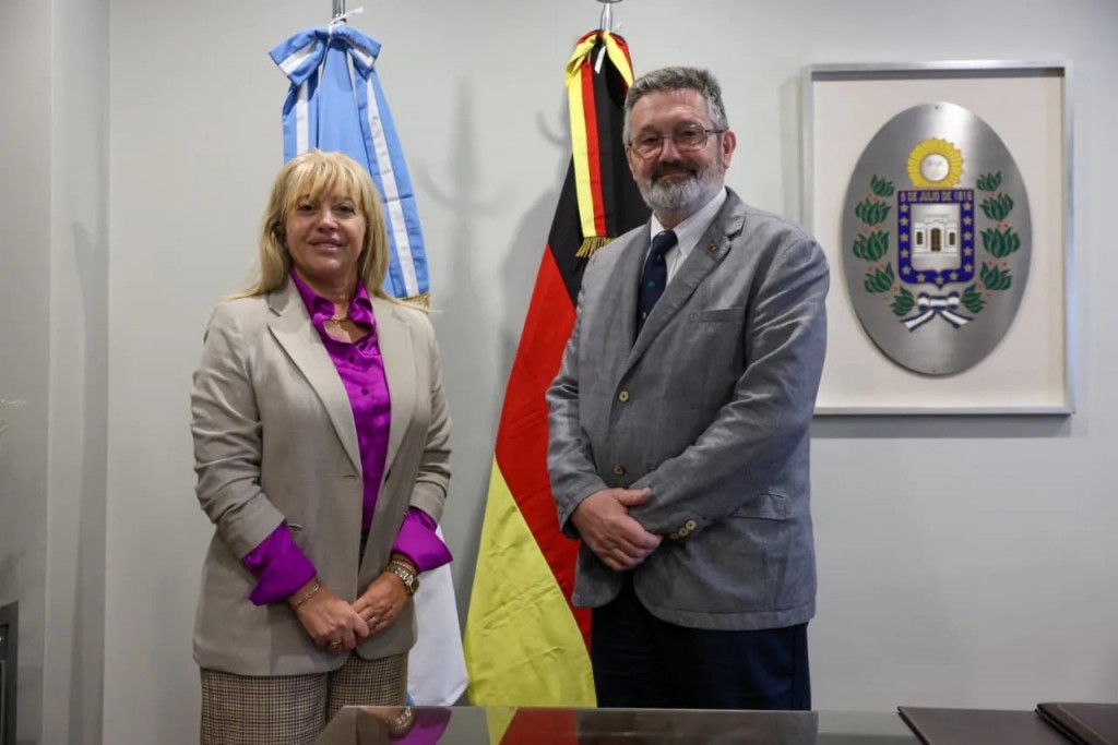 Chahla y cónsul alemán refuerzan lazos de hermandad con Erfurt