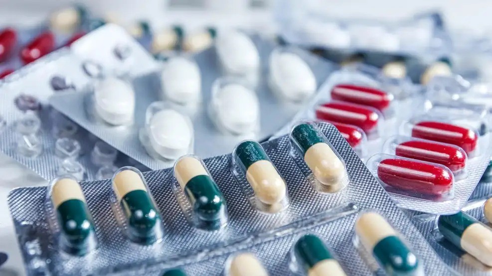 Asignan fondos por DNU para medicamentos en organismos inesperados
