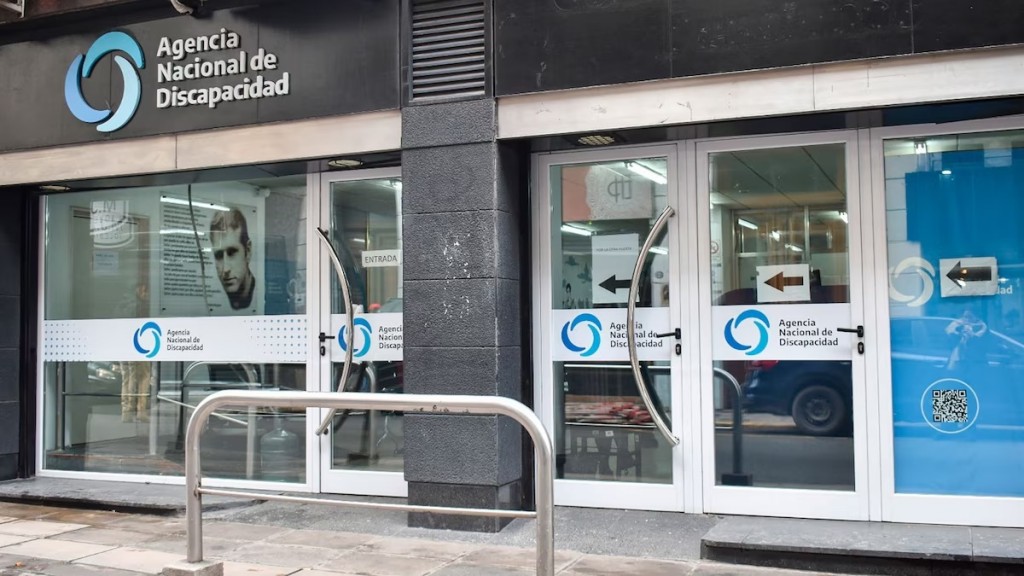 Allanan ANDIS y droguería por caso coimas: claves del operativo