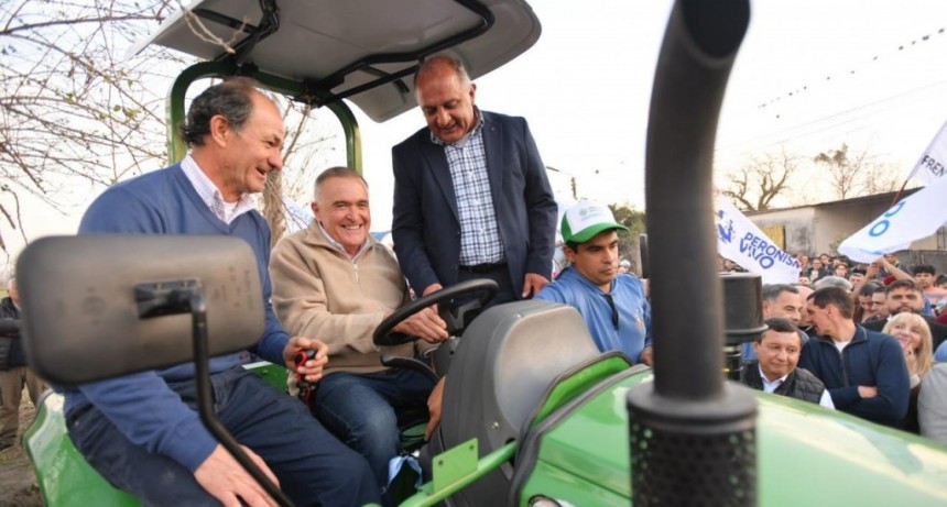 Jaldo inaugura obras y anuncia pavimentación en Alto Verde