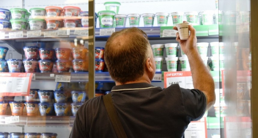 Subas de hasta 9% en alimentos por escalada del dólar
