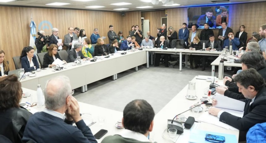 Diputados impulsan comisión investigadora por el escándalo del fentanilo