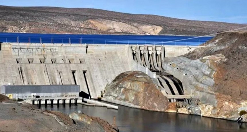 Gobierno lanza licitación para reprivatizar represas del Comahue