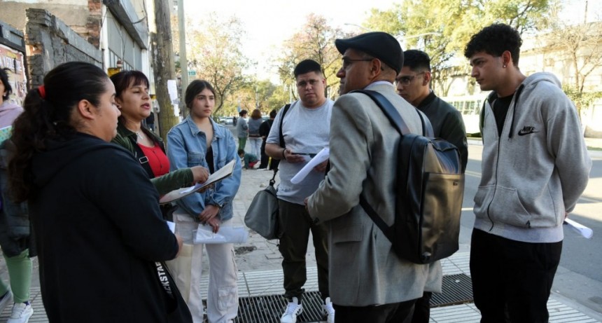 Jóvenes tucumanos acceden a su primer empleo con programa municipal