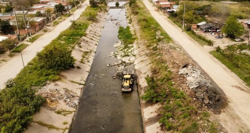 Refuerzan mantenimiento preventivo del Canal Sur ante temporada de lluvias