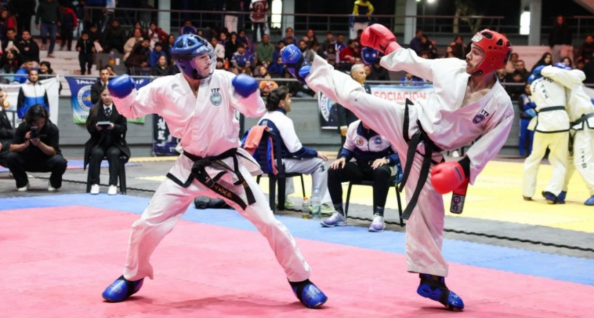 El taekwondo tucumano vibró en el Palacio de los Deportes