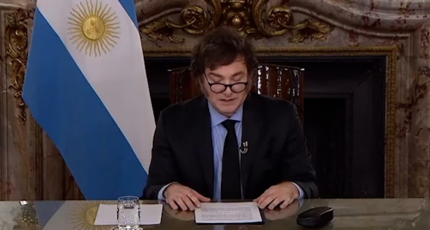 Milei, cuarto en la región: cae el concierto sudamericano, pero resiste el respaldo