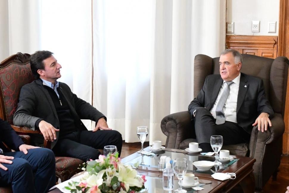 Jaldo vs. Sánchez: una jugada de ajedrez para desarmar a La Libertad Avanza en Tucumán
