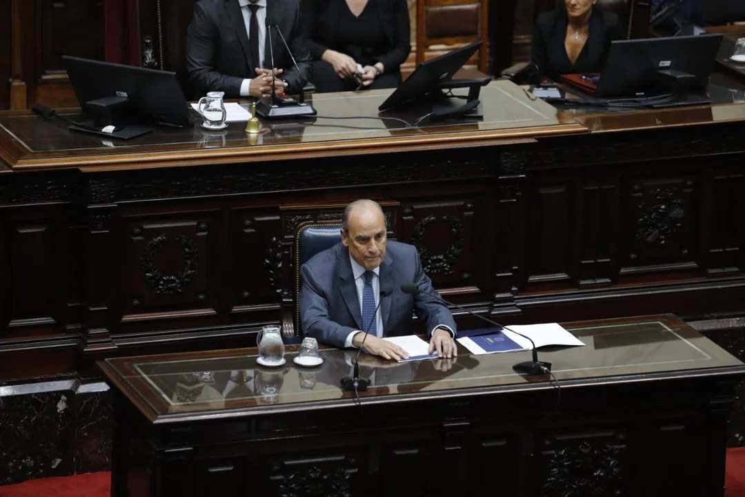 Francos arremete contra el kirchnerismo en informe a Diputados