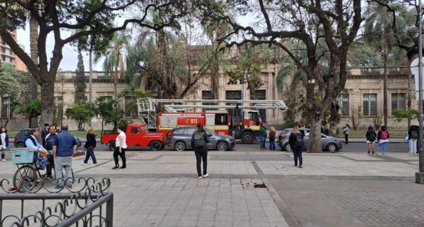 La Justicia investiga a las autoridades del Colegio Nacional por no informar la identidad de los autores de amenazas de bomba