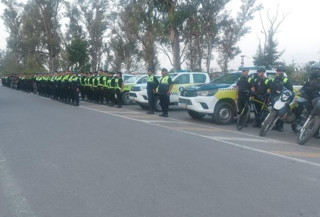 La Policía desplegó un mega operativo en las cuatro zonas principales de la Capital