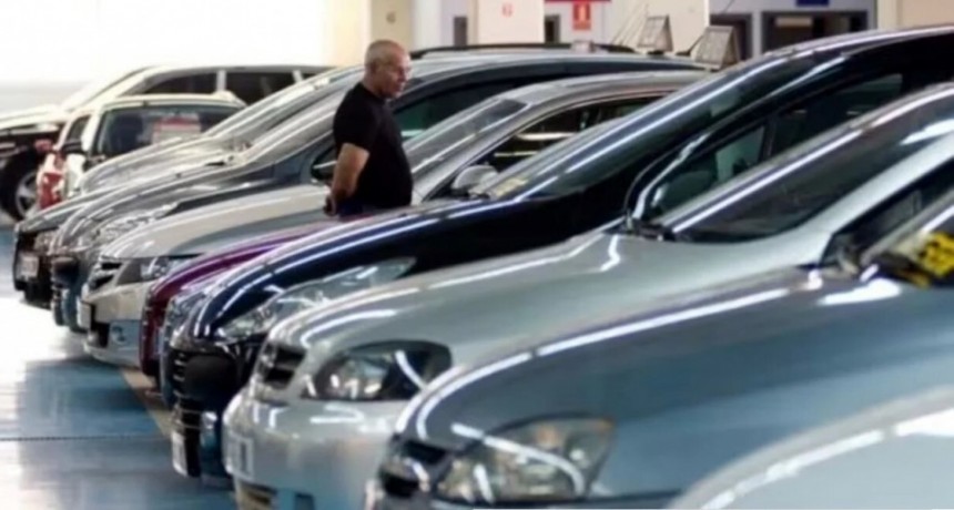 Ya no es necesario el libre deuda para vender autos usados